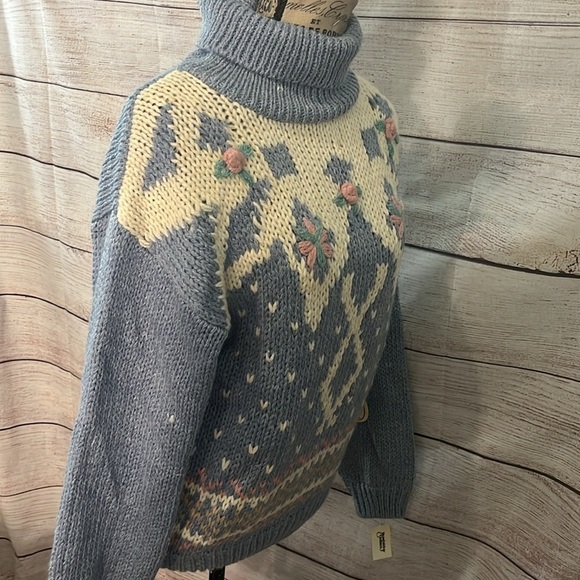 Vintage Colter Bay Turtleneck Sweater NWT Hand Loomed Blue Floral Ramie Medium - Picture 4 of 9